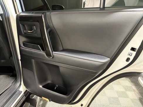 Used 2020 Toyota 4Runner TRD Off-Road Premium image 38