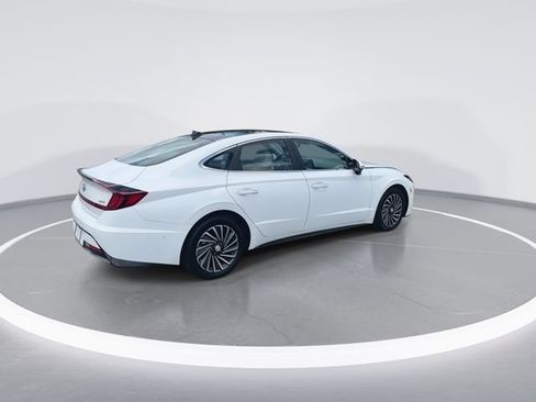 Certified 2023 Hyundai Sonata Limited w/ Cargo Package FWD image 8