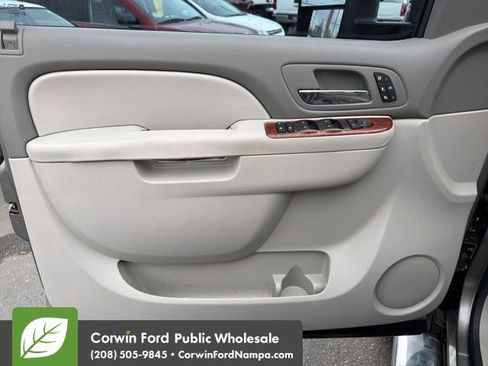 Used 2014 GMC Sierra 2500 SLT w/ SLT Convenience Package image 14