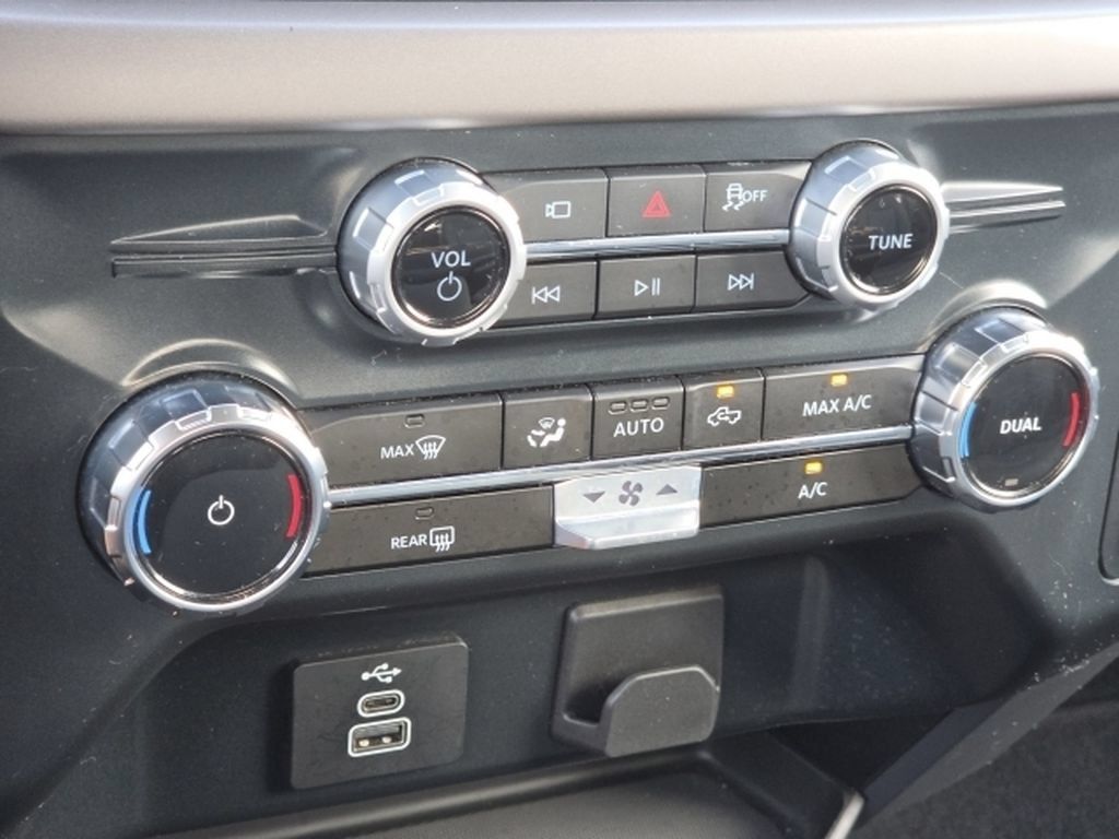 Used 2025 Ford F150 XLT w/ Equipment Group 301A Standard AWD/4WD image 24