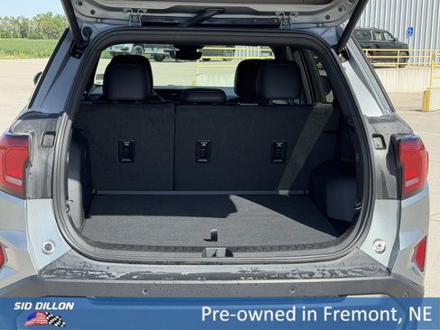 Used 2025 GMC Terrain Elevation w/ Elevation Premium Package AWD/4WD image 5