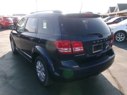 Used 2019 Dodge Journey SE image 8