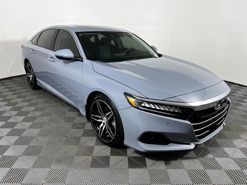 Used 2021 Honda Accord Touring image 3