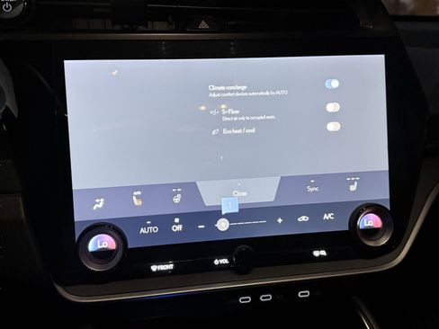 Used 2025 Lexus RZ 450e image 67