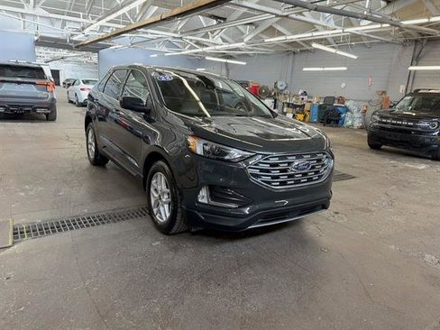 Certified 2022 Ford Edge SEL w/ Convenience Package image 16