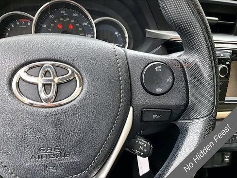 Used 2014 Toyota Corolla LE FWD image 17