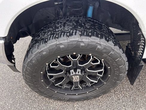 Used 2019 Ford F250 XLT w/ XLT Premium Package AWD/4WD image 37