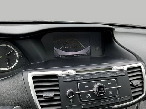 Used 2017 Honda Accord LX image 16