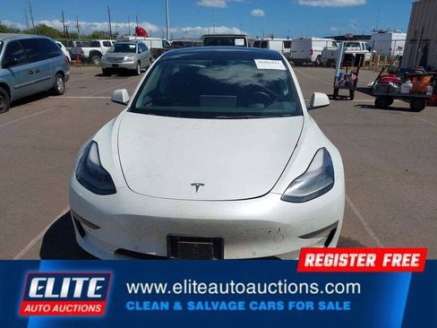 Used 2022 Tesla Model 3 RWD image 11