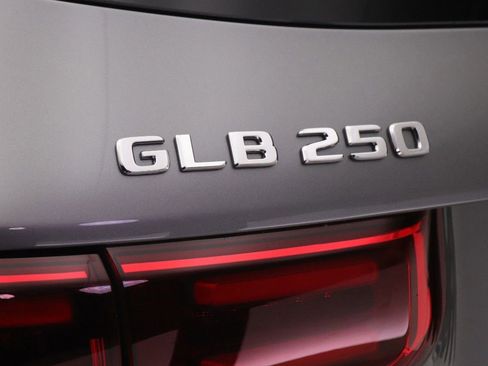 Certified 2026 Mercedes-Benz GLB 250 image 22