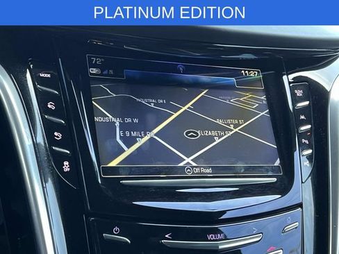 Used 2020 Cadillac Escalade Platinum AWD/4WD image 23