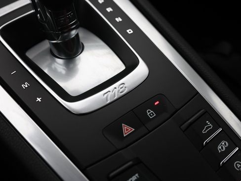 Used 2025 Porsche 718 Cayman image 49