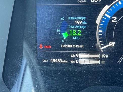 Used 2023 Toyota Sequoia Capstone AWD/4WD image 42