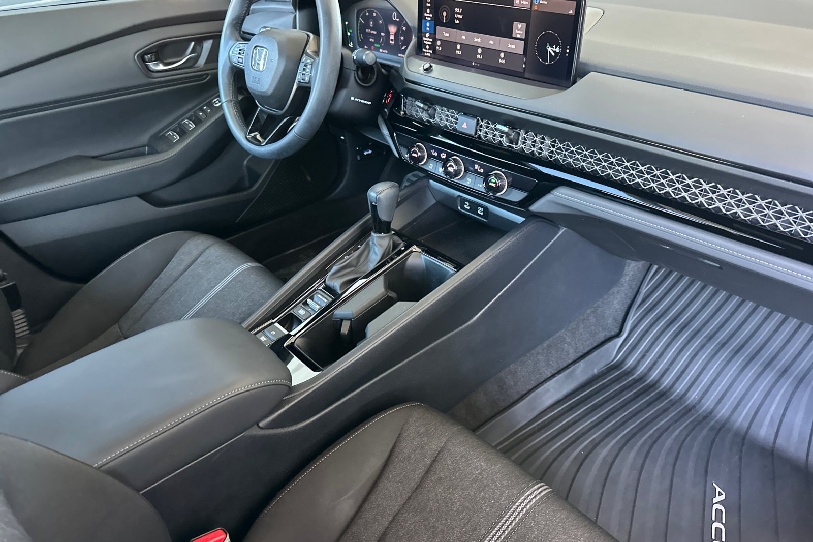 Used 2023 Honda Accord Sport image 15