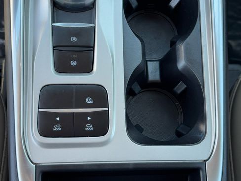 Used 2023 Ford Explorer XLT w/ Equipment Group 202A image 26