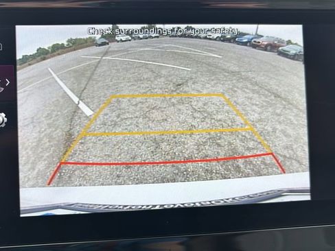 Used 2022 Kia Sorento S FWD image 25