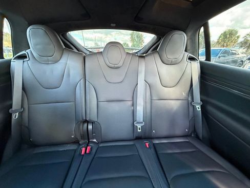 Used 2023 Tesla Model X image 15