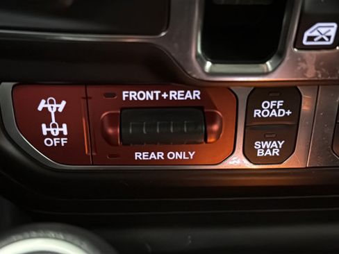 Used 2021 Jeep Wrangler Unlimited Rubicon AWD/4WD image 31
