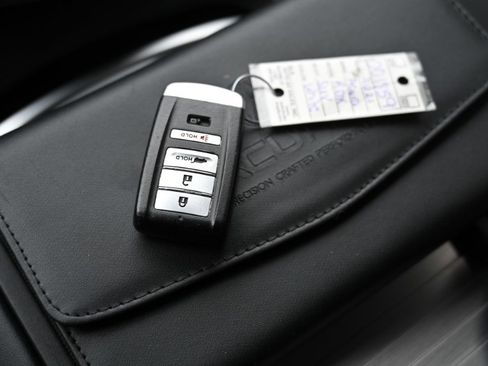 Used 2021 Acura RDX SH-AWD image 30