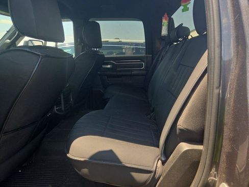 Used 2023 RAM 3500 Big Horn w/ Night Edition AWD/4WD image 18