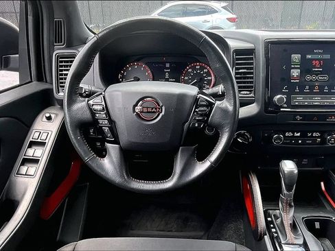 Used 2024 Nissan Frontier PRO-4X w/ Technology Package AWD/4WD image 9