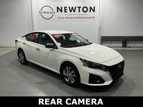Used 2025 Nissan Altima 2.5 S image 1