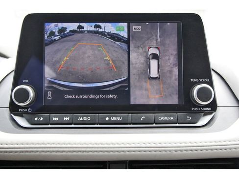 Used 2023 Nissan Rogue SL image 22