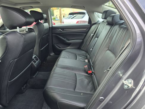 Used 2020 Honda Accord Touring image 18