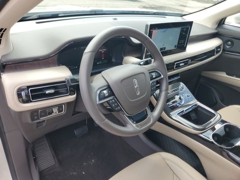 Used 2023 Lincoln Nautilus Reserve w/ Equipment Group 201A AWD/4WD image 13