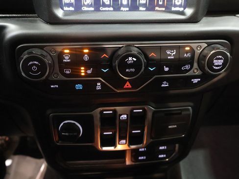 Used 2022 Jeep Wrangler Unlimited Sahara 4xe w/ Cold Weather Group image 27