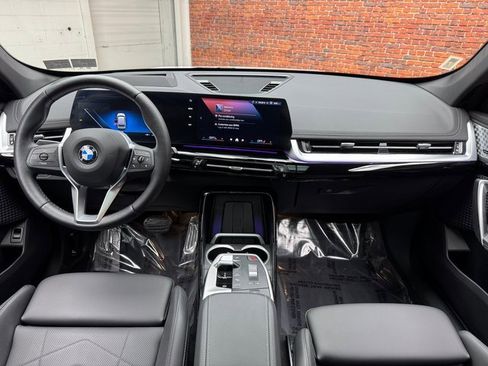 Certified 2025 BMW X1 xDrive28i image 12