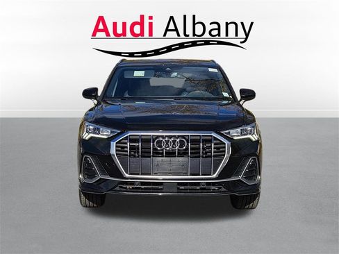 Used 2022 Audi Q3 2.0T Premium Plus w/ Premium Plus Package image 9