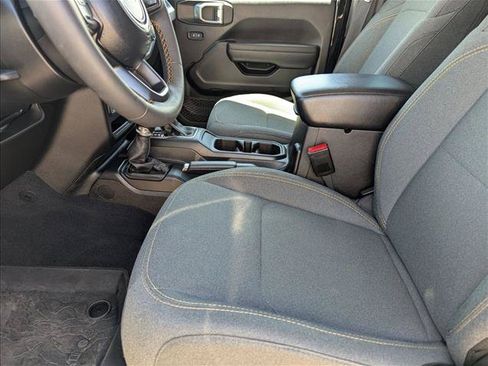 Used 2024 Jeep Wrangler Sport AWD/4WD image 15