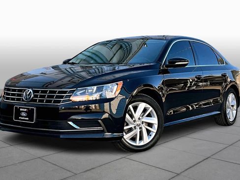 Used 2018 Volkswagen Passat 2.0T SE image 34