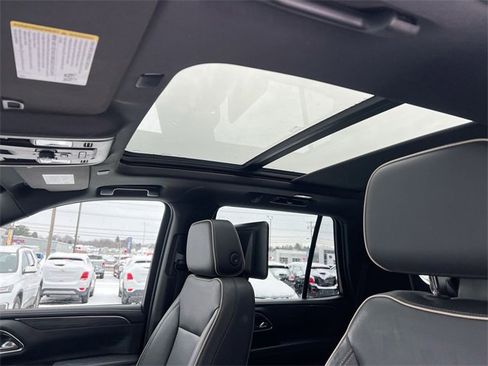 Used 2021 GMC Yukon SLT w/ SLT Luxury Plus Package image 19