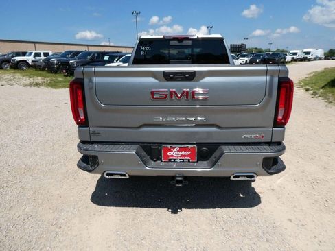 New 2026 GMC Sierra 1500 AT4 w/ AT4 Premium Package AWD/4WD image 5