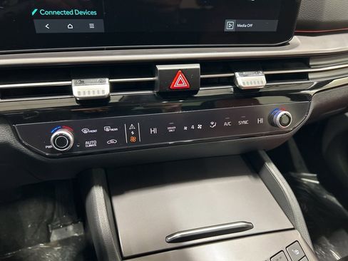 New 2026 Kia Sportage SX Prestige image 21