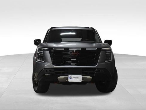 Used 2025 Nissan Armada PRO-4X image 5