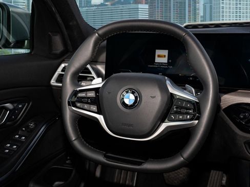 Used 2025 BMW 330i Sedan w/ Convenience Package RWD image 23