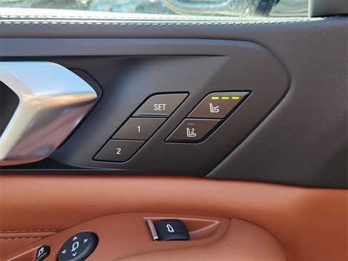 New 2026 BMW X5 M60i image 17