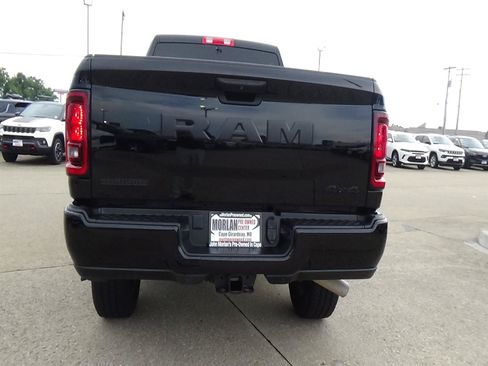 Certified 2026 RAM 2500 Big Horn AWD/4WD image 7