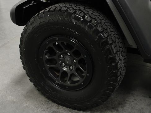 Used 2023 Jeep Wrangler Unlimited Sport AWD/4WD image 10
