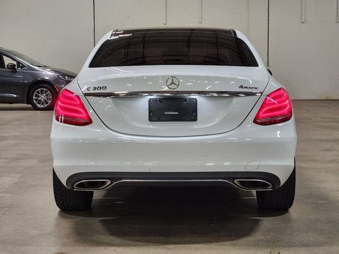 Used 2018 Mercedes-Benz C 300 4MATIC Sedan image 9