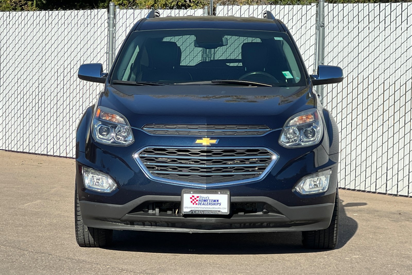 Used 2017 Chevrolet Equinox Premier w/ Enhanced Convenience Package AWD/4WD image 6