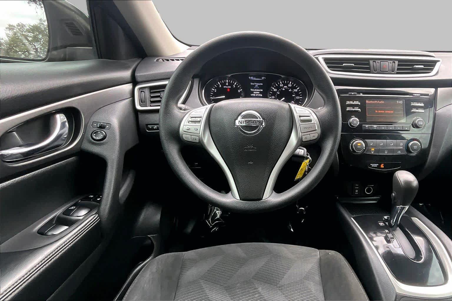 Used 2016 Nissan Rogue S AWD/4WD image 6
