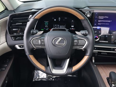 Used 2025 Lexus RX 450h AWD w/ Convenience Package image 18