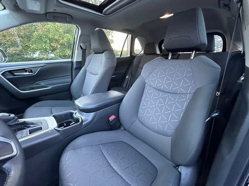 Used 2024 Toyota RAV4 XLE w/ Convenience Package AWD/4WD image 12