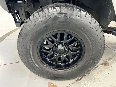 Used 2012 Jeep Wrangler Unlimited Rubicon w/ Connectivity Group image 25