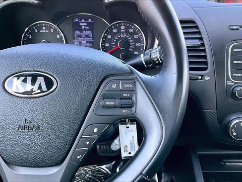 Used 2016 Kia Forte EX image 24