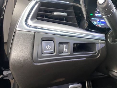 Used 2019 Cadillac XT5 Premium Luxury image 53